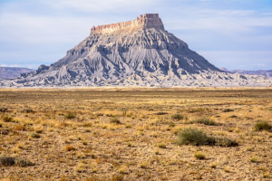  Factory Butte in Utah 